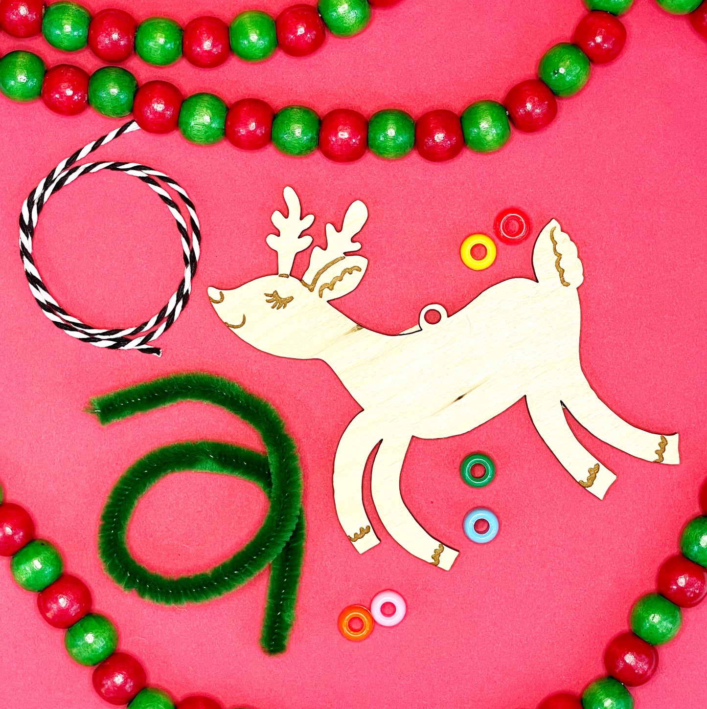 Load image into Gallery viewer, Reindeer Ornament Craft Kit
