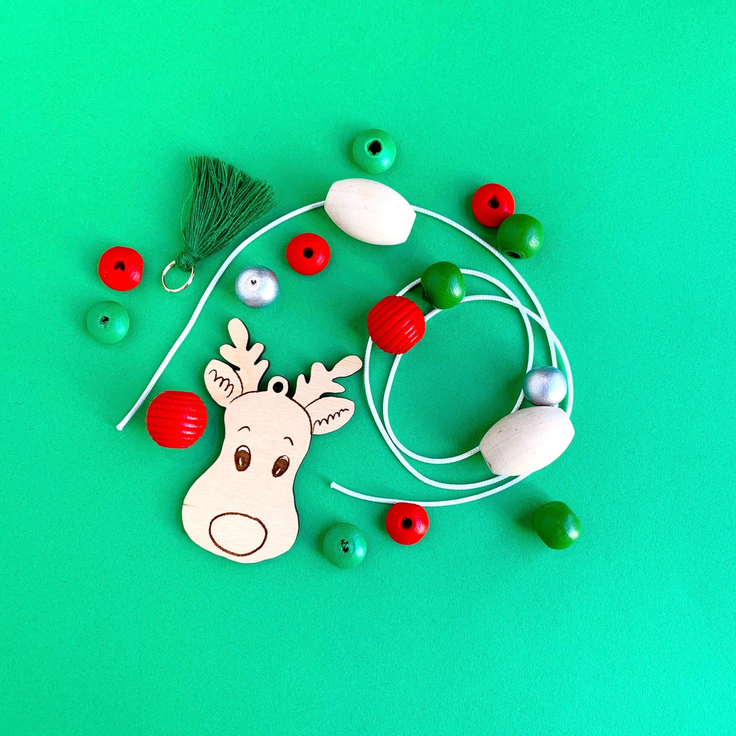 Load image into Gallery viewer, Reindeer Necklace Craft Kit
